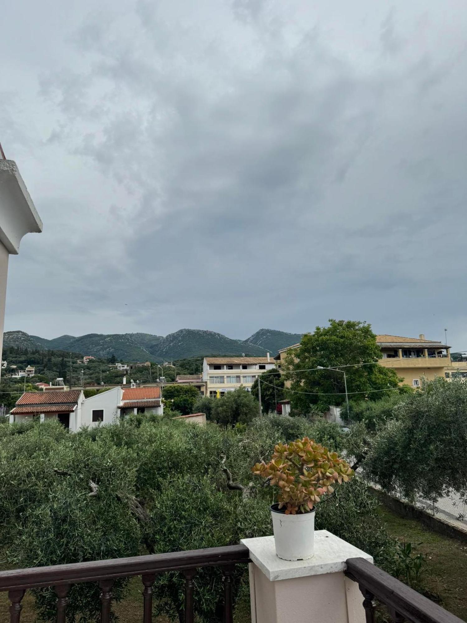 Villa Sofia Acharavi  Exterior photo